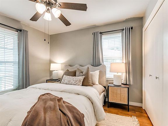 5th image of 9805 Chesterton Pl