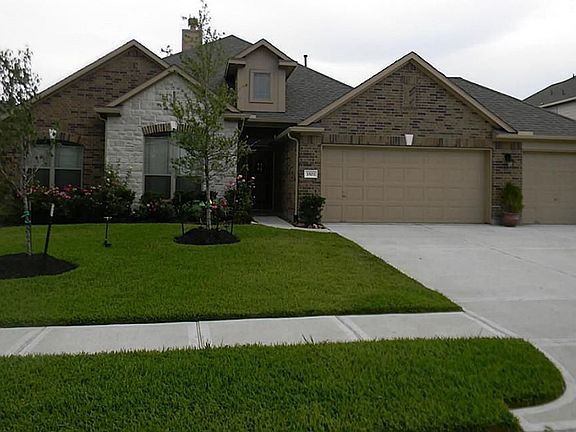 2nd image of 3503 Blue Spruce Trl
