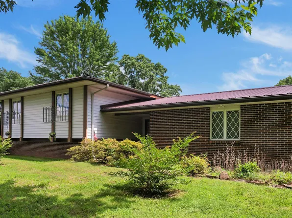 3940 Gilead Church Rd, Simpson, IL 62985
