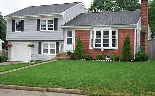 1st image of 107 Howland Ave