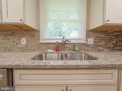 314 Elmwood Dr — Photo 12