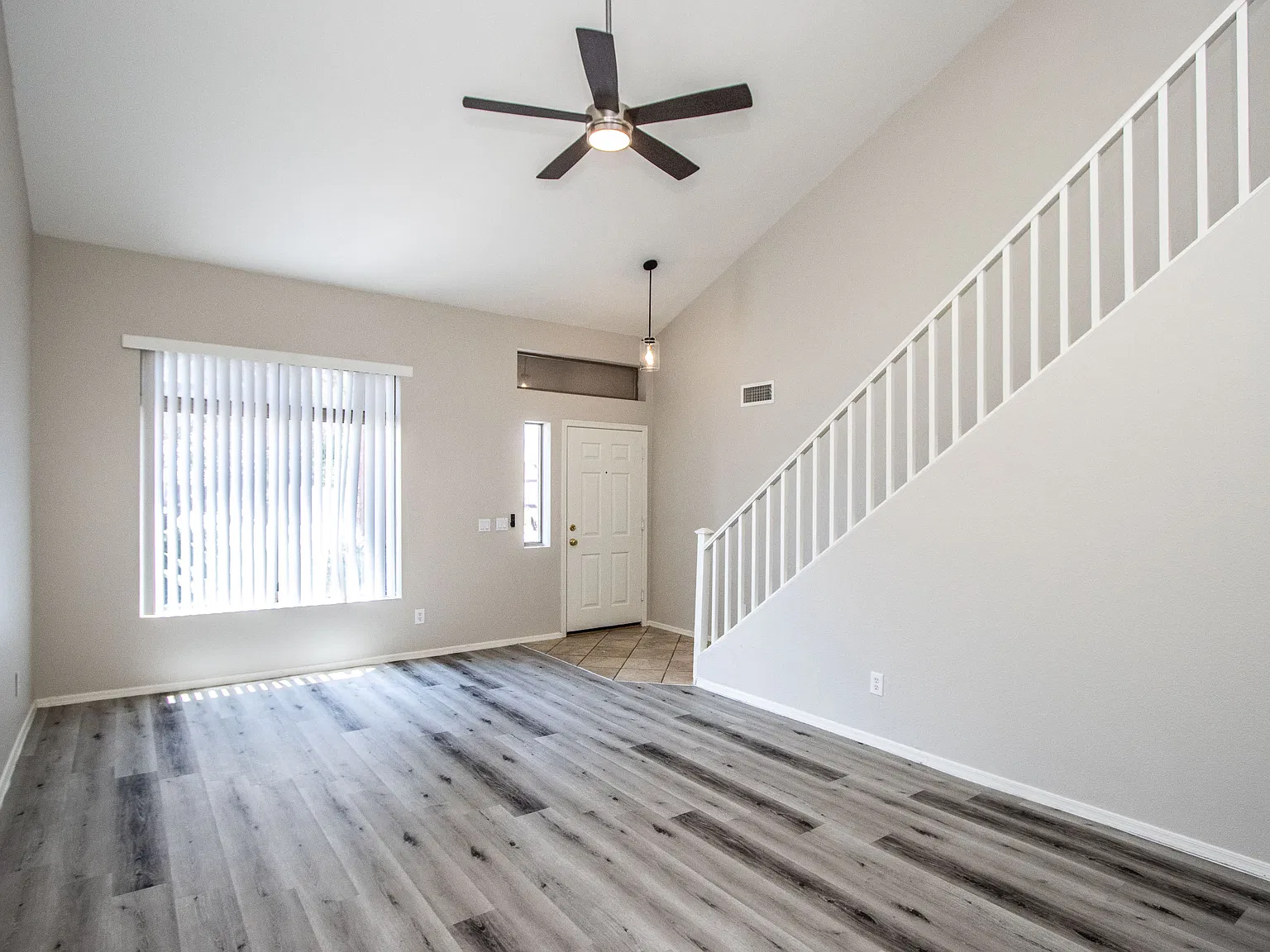 Beautiful House in Peoria!! — Photo 2