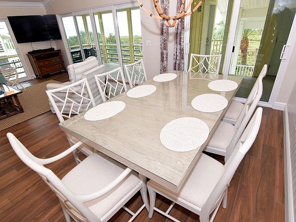 5th image of 585 E Gulf Dr Unit C4