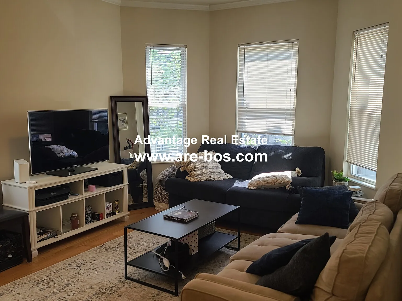 3 bed, 1.5 bath, $3,900 — Photo 3