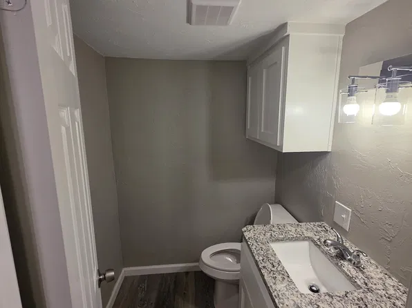 511 Amsden St, Denison, TX 75021