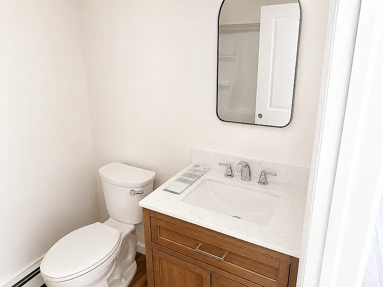 25 Maple St #B — Photo 5