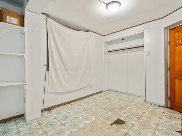 100-30 Martense Avenue image 5 of 36