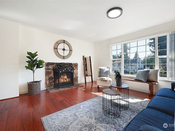 4th image of 5311 205th Street Ct E