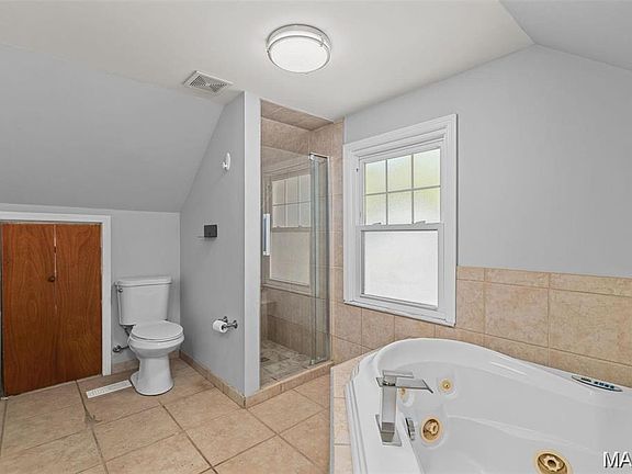 3rd image of 6959 Dartmouth Ave