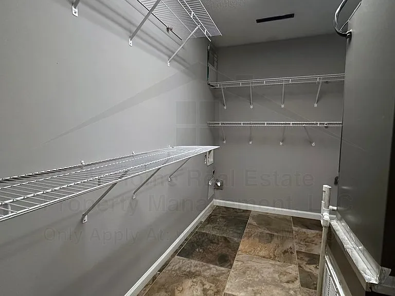 107 Spruce Dr — Photo 11