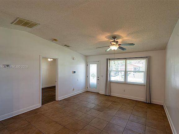 3rd image of 618 SW Ray Ave