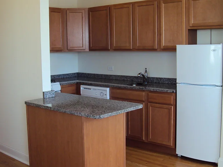 Studio Kitchen