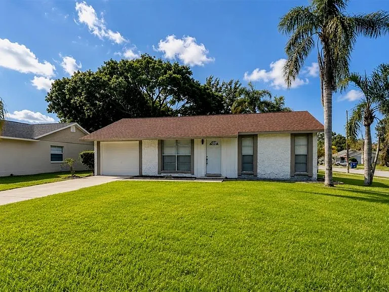 7020 Wentworth Way — Photo 1