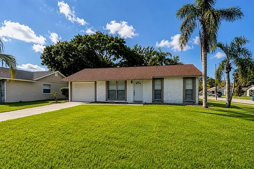 7020 Wentworth Way Photo 1