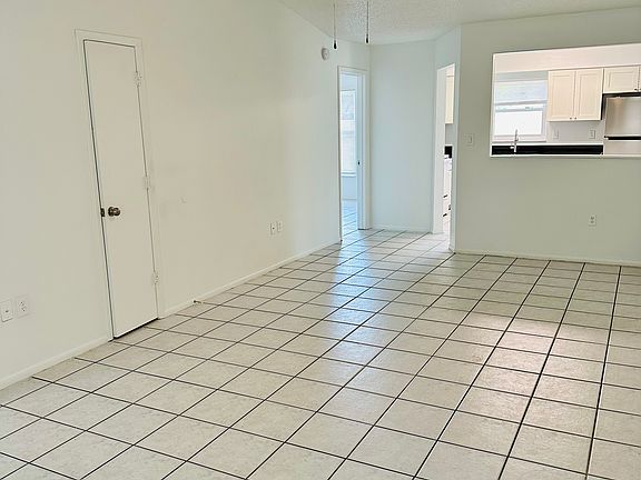 2nd image of 3604 Leanne Ct
