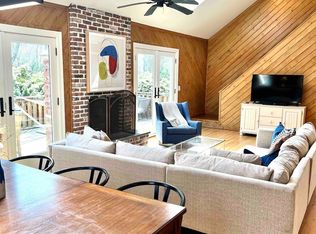 305 Little Fresh Pond Rd, Southampton, NY 11968