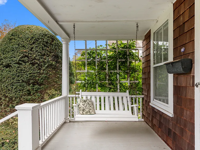 88 Halsey St — Photo 6