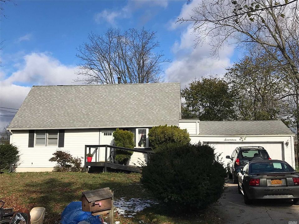 1st image of 17 Laurie Blvd
