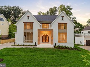 350 Ayr Hill Ave NE, Vienna, VA 22180