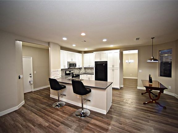 3rd image of 8117 Rock Port Cir
