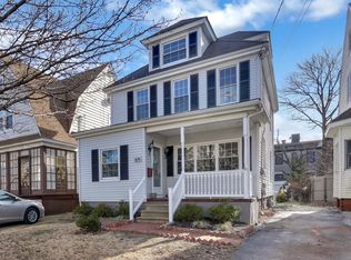 69 Oakland St, Red Bank, NJ 07701