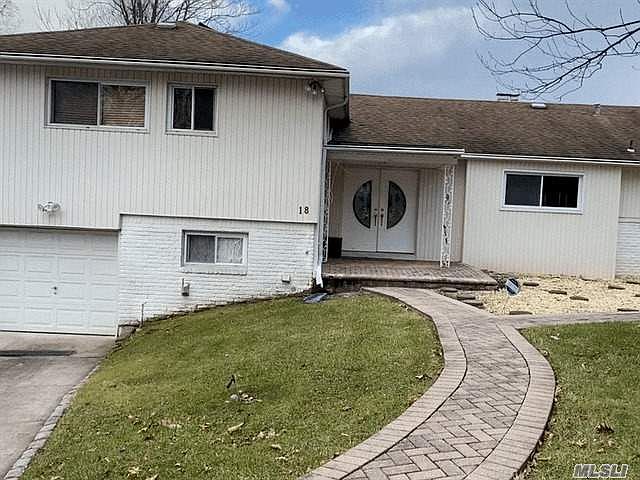 1st image of 18 Fernwood Ln