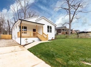 1719 Newcastle St, Charlotte, NC 28216