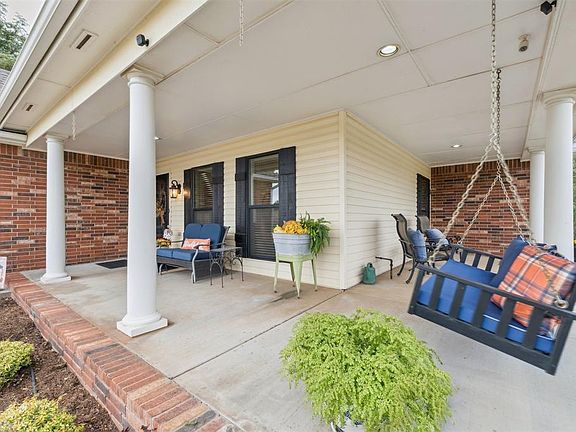 3rd image of 4501 SE 110th St