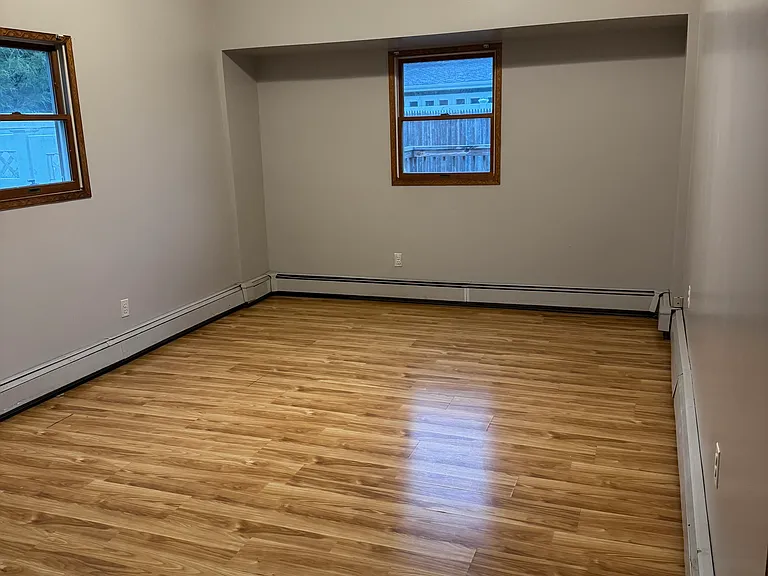 7 Straw Ln — Photo 10
