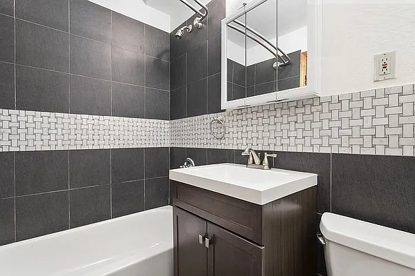 Rented by Corcoran | media 16