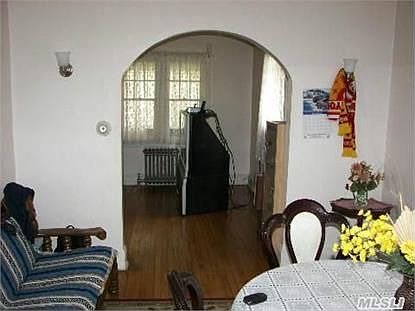 3rd image of 1840 Browning St