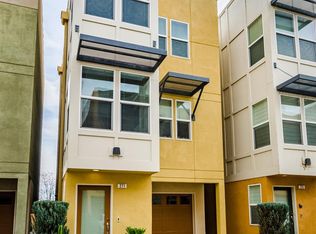 271 McDowell Ln, West Sacramento, CA 95605