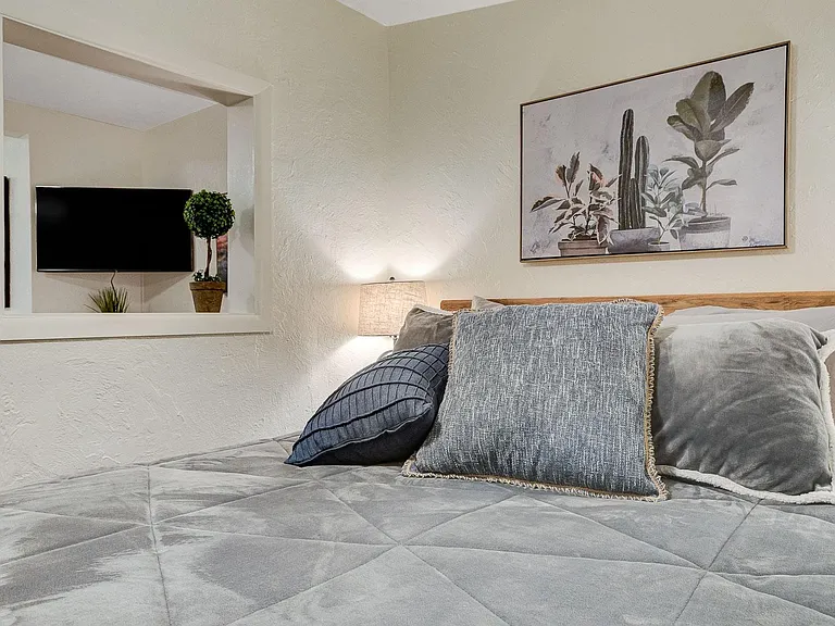 3916 Vegas Dr #1-A — Photo 29