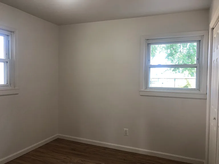 32 Farrell Ave — Photo 14