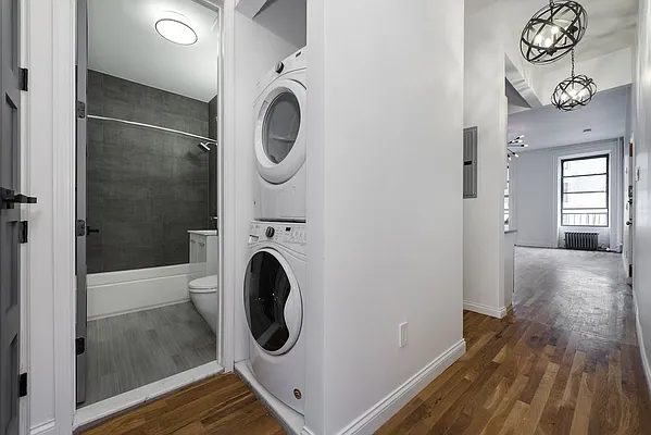 Rented by Bold New York | media 18