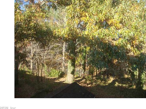 5th image of 3584 Sir Wilfred Pl