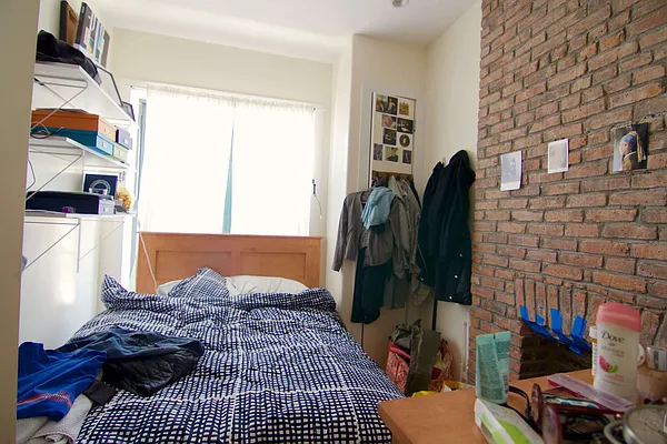 Rented by Nooklyn NYC LLC | media 54