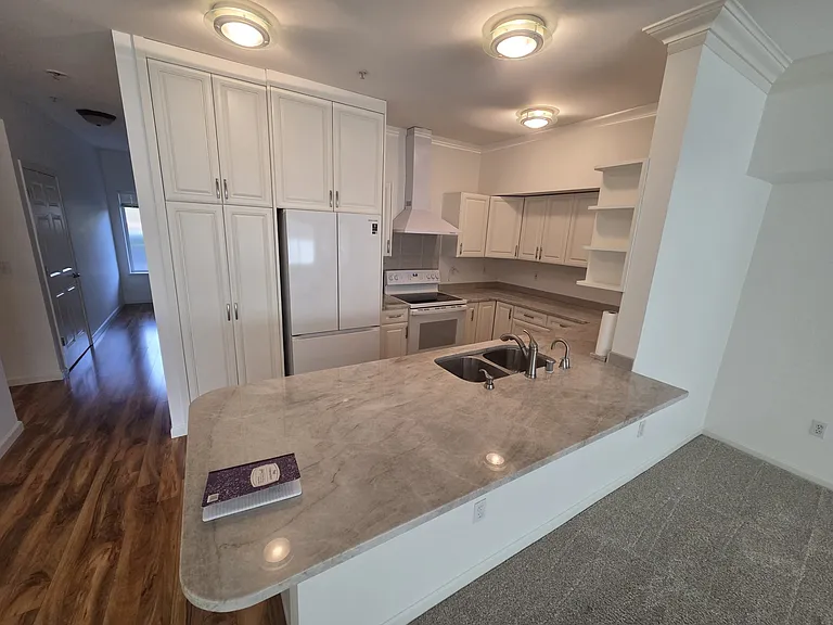 6125 NE 175th St #M102 — Photo 14