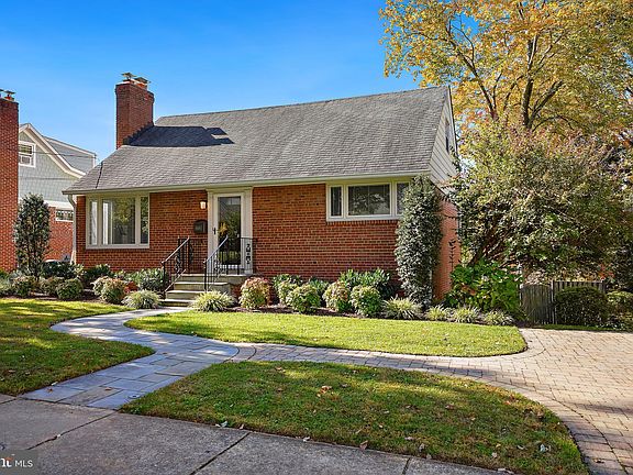 2nd image of 9308 Adelaide Dr