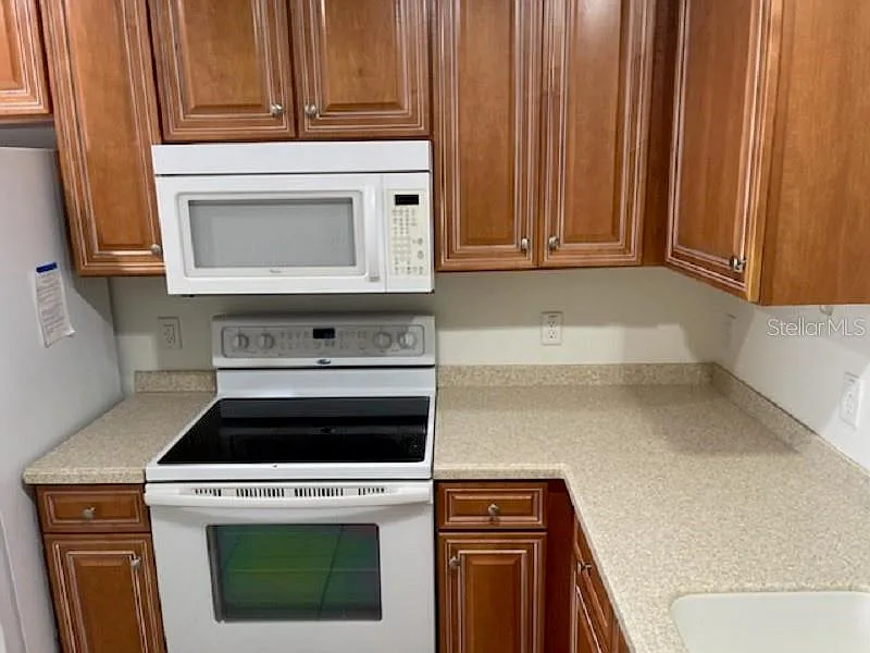 2 bed, 2.5 bath, 1146 sqft, $1,800 — Photo 4