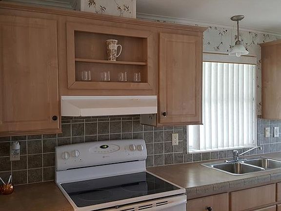 4th image of 1000 Kings Hwy Unit 232