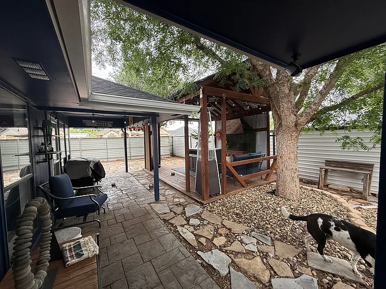 5838 Manchester Ln — Photo 20