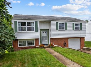 7672 Steubenville Pike, Oakdale, PA 15071