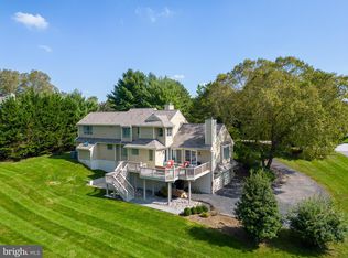 412 E Turnberry Ct, West Chester, PA 19382