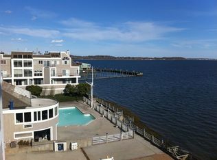29 Harbour Close, New Haven, CT 06519