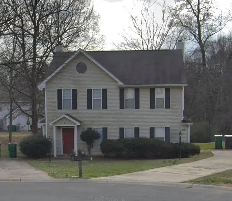 Selwyn Oaks Ct, Charlotte — Photo 1