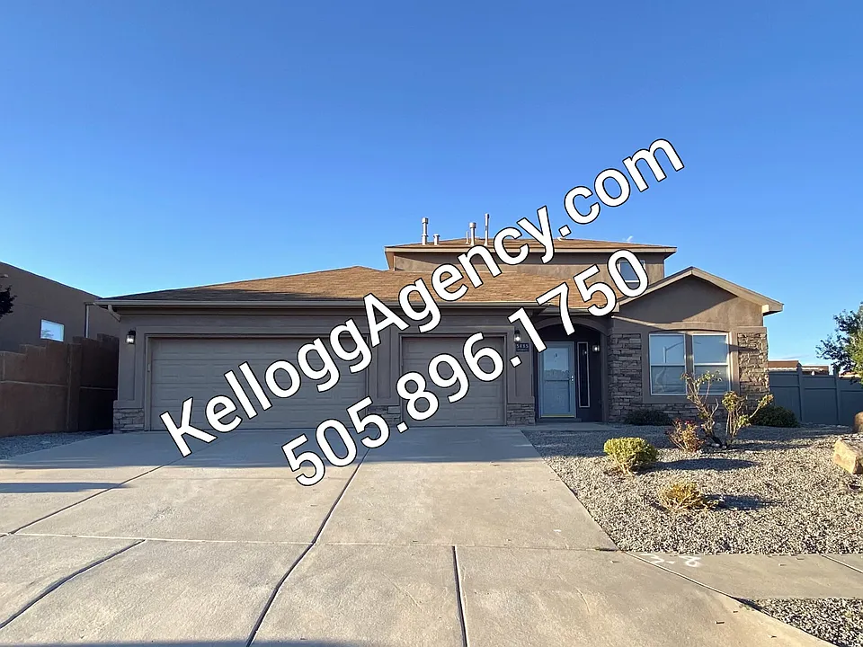 5485 Roosevelt Loop NE