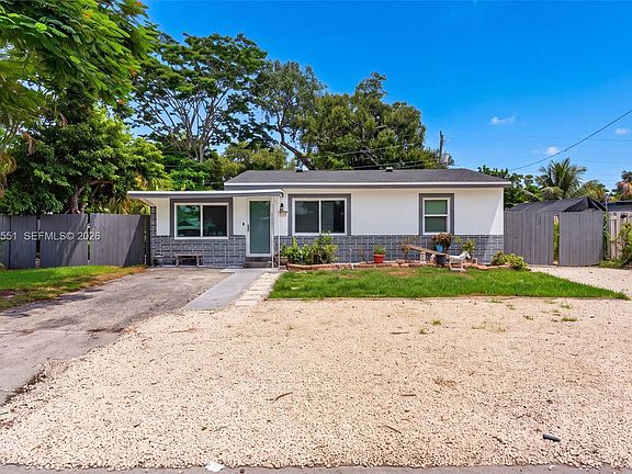 2nd image of 1541 SW 32nd Ct