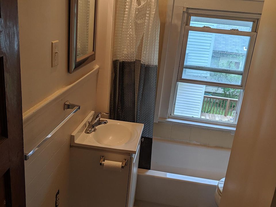 2nd image of 136 Spruce Ave #1