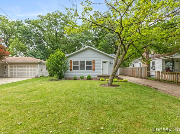 4914 Haughey Ave SW, Wyoming, MI 49548